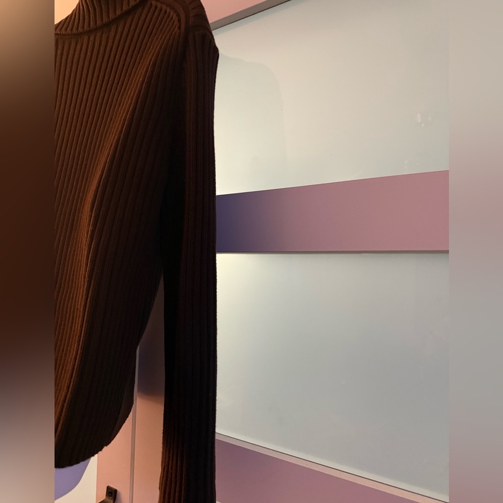 Michael Kors - Must Have For Your Wardrobe with Timeless Elegance! - Picture 3 of 9